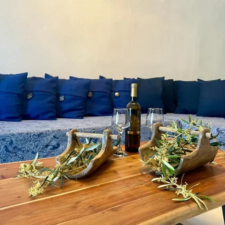 Elysian Santorini Villa Oía Room photo