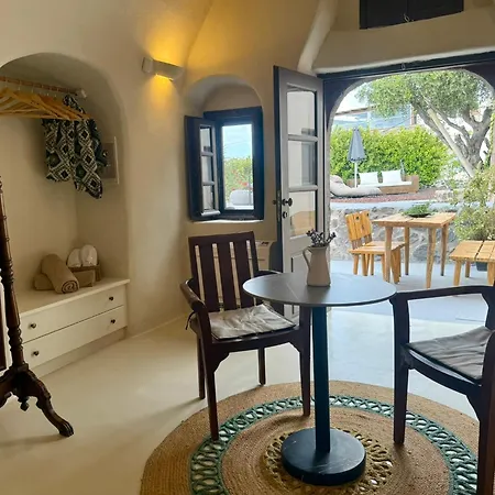 Elysian Santorini Villa Oía Room photo