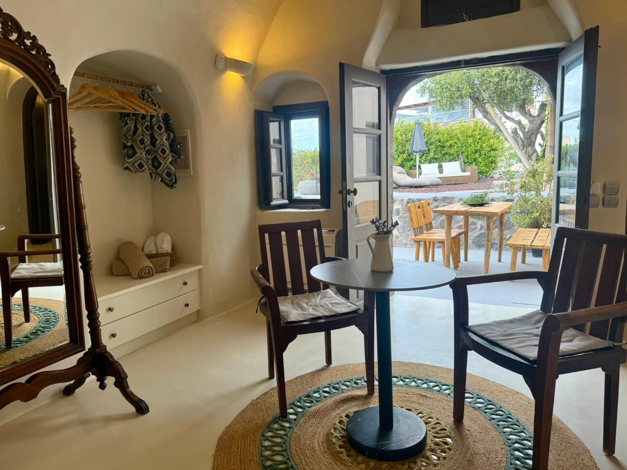 Elysian Santorini Willa *