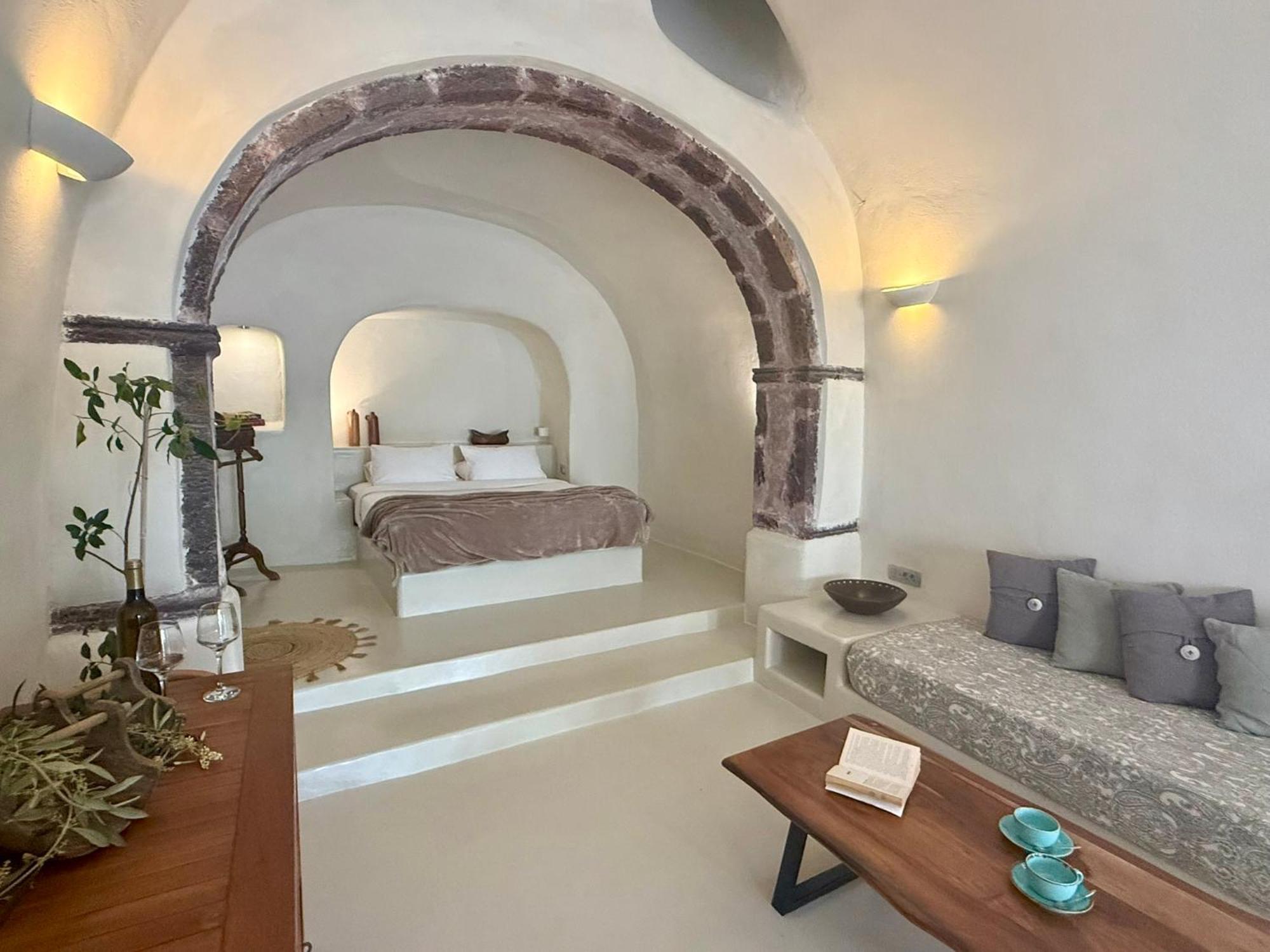 Elysian Santorini Oia (Santorini)
