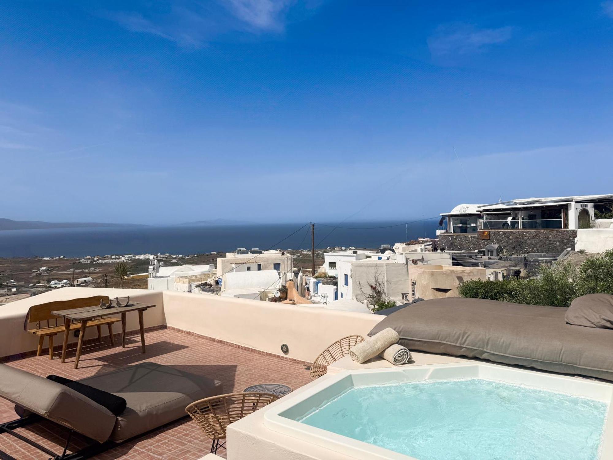 Elysian Santorini *