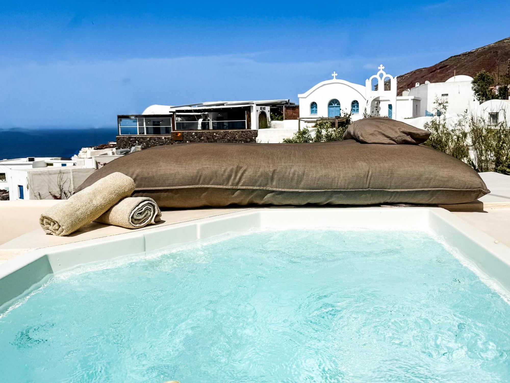 Elysian Santorini